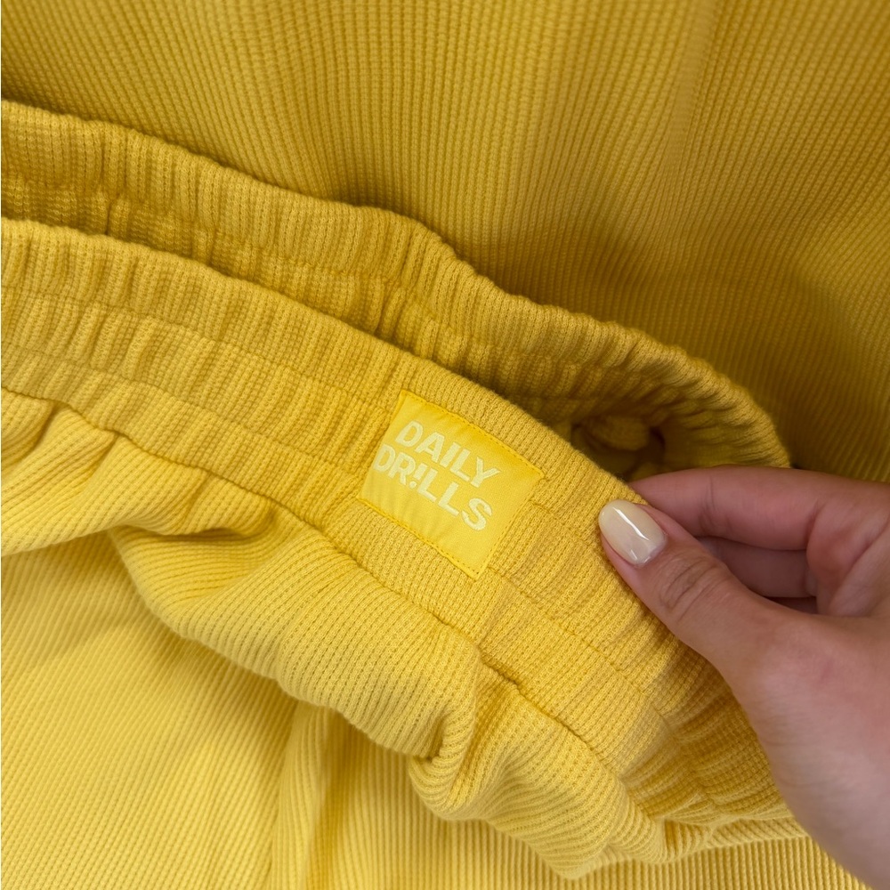 Sunny Yellow Thermal Resort Shorts - Picture 5 of 5